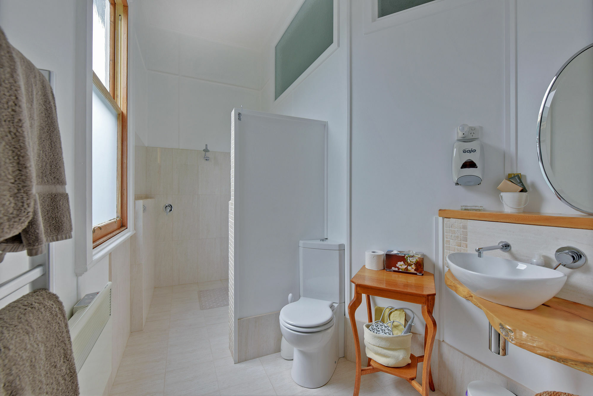 Mt Lyell Anchorage Hotel Куинстаун Екстериор снимка